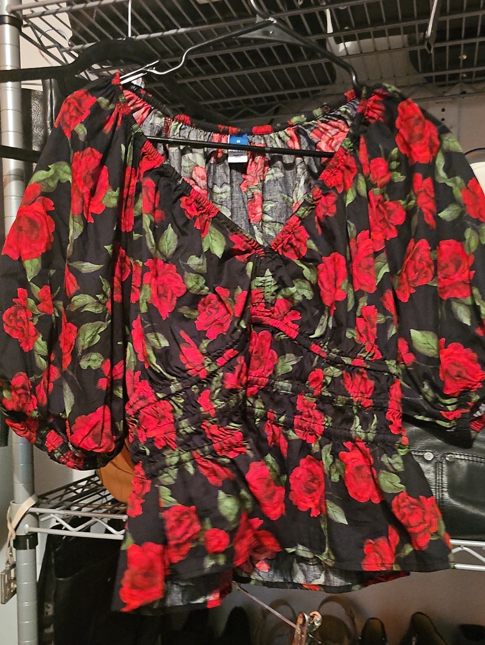 Old Navy Black& Red Floral 3/4-Sleeve Peplum Top with Red Rose Print